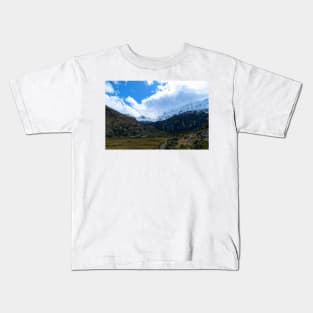 The trail to Laguna 69 Kids T-Shirt